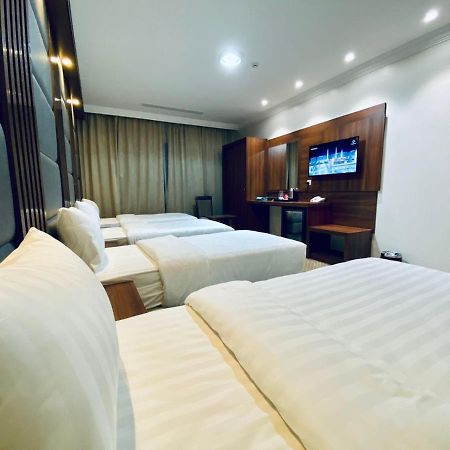 Itlalat Uhud Hotel Medina Exterior photo