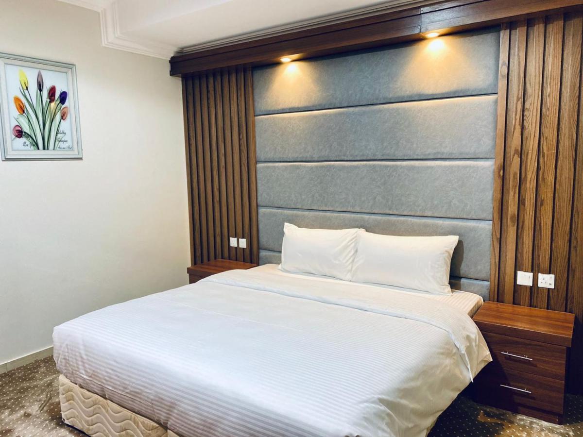 Itlalat Uhud Hotel Medina Exterior photo